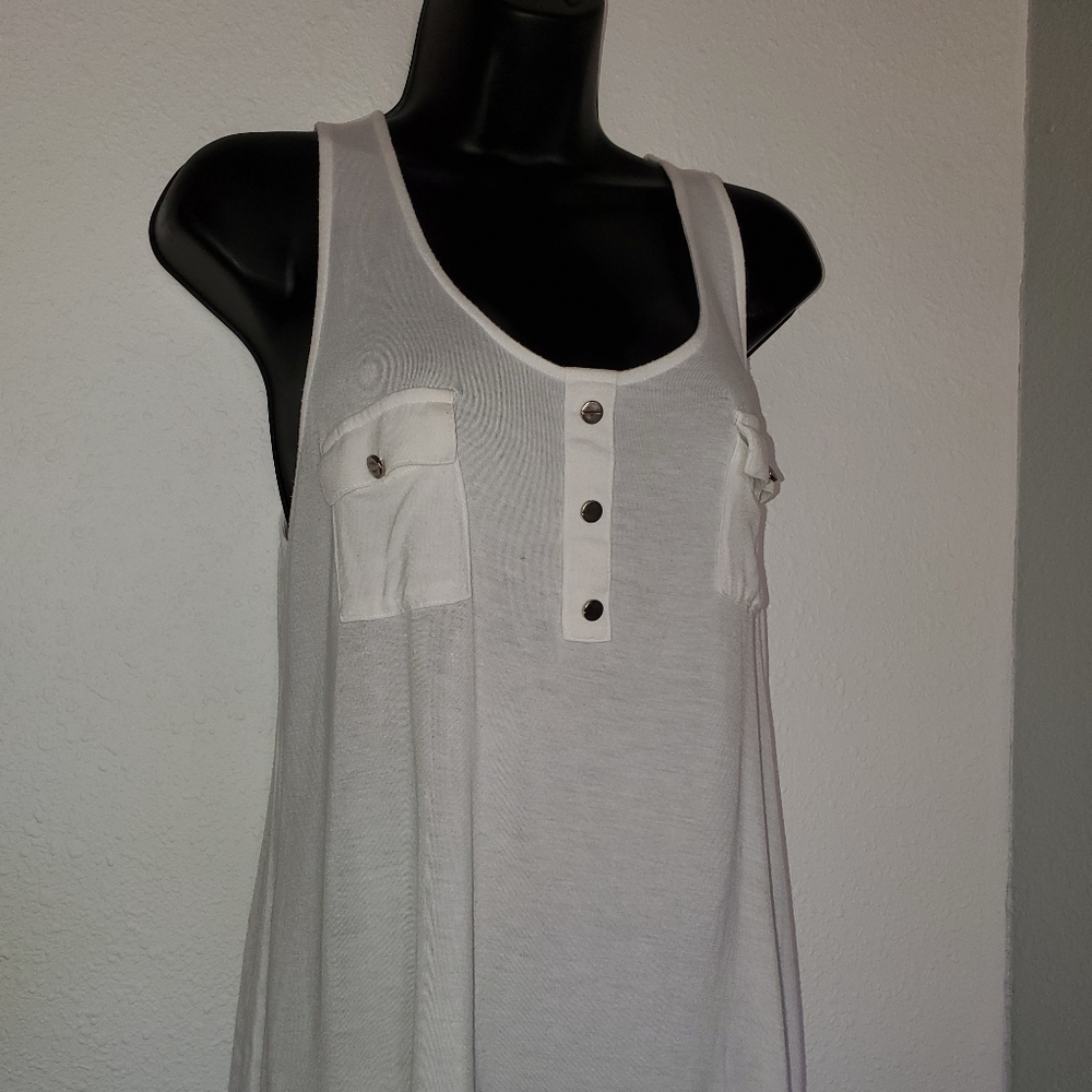White tank
